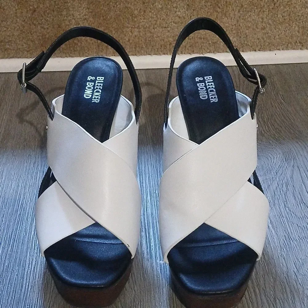 Bleeker & Bond Jamie White Black Platform Sandals 4.25